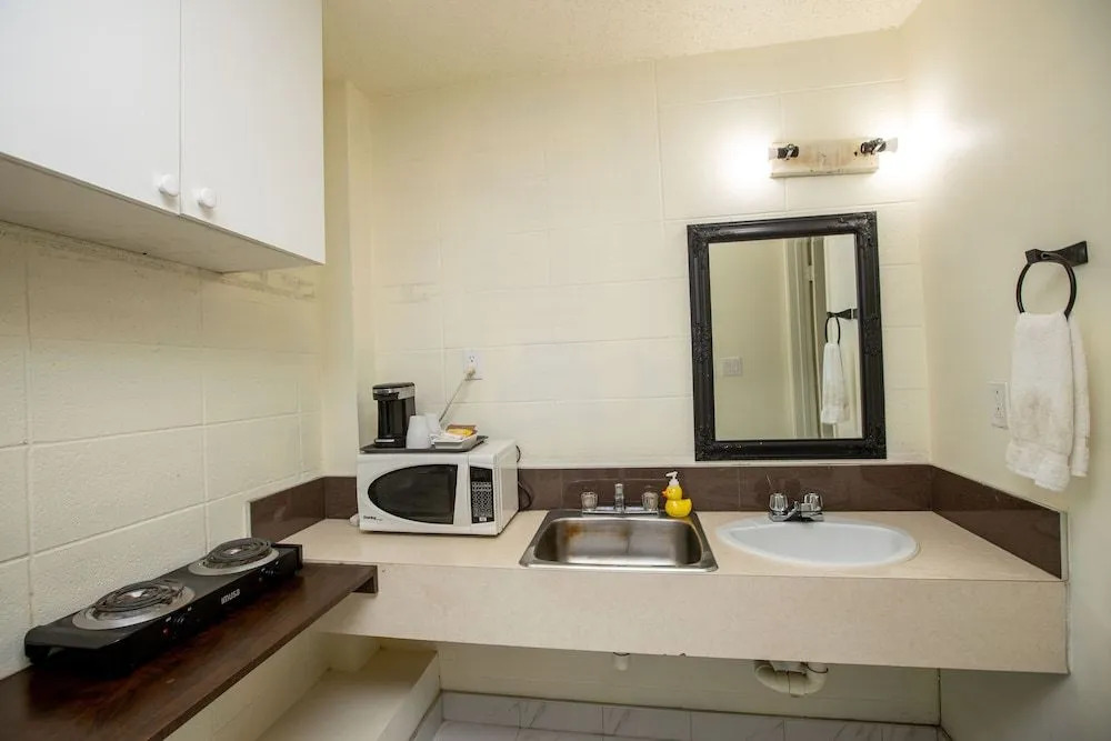 Camrose Motel