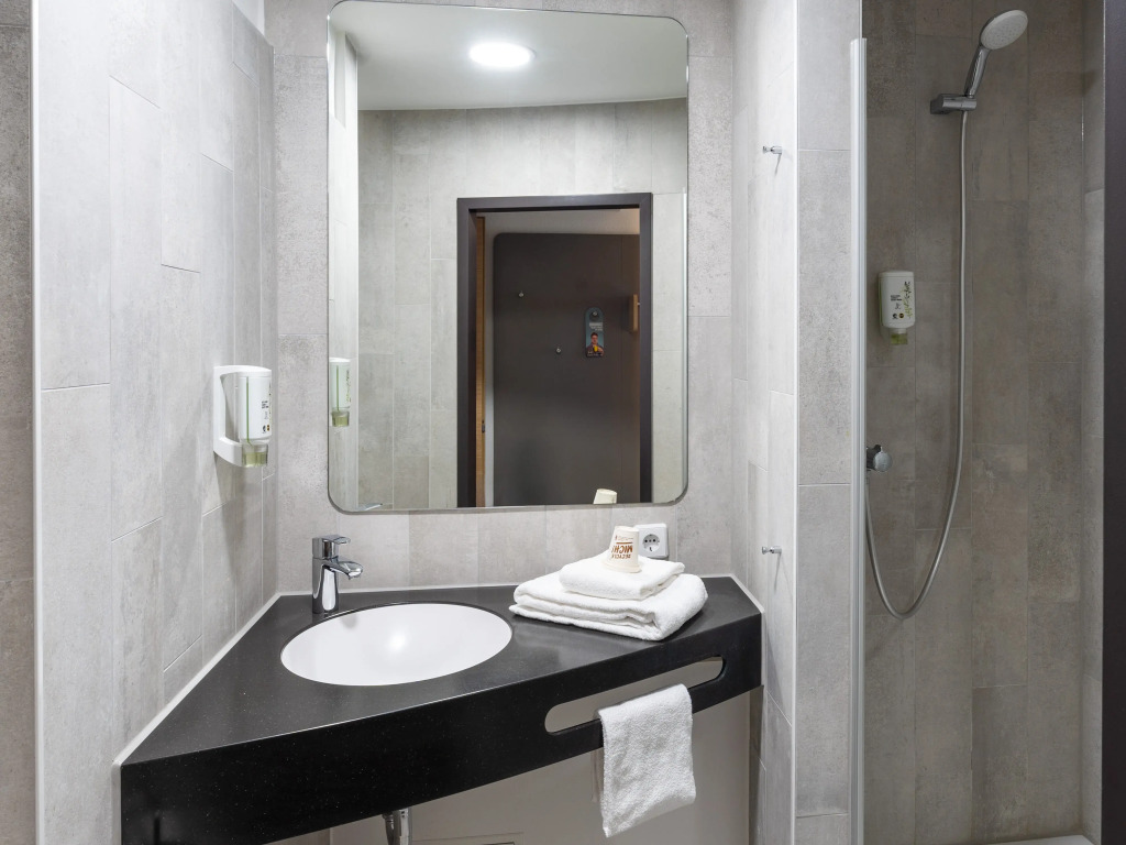 B&B Hotel Hannover-Lahe