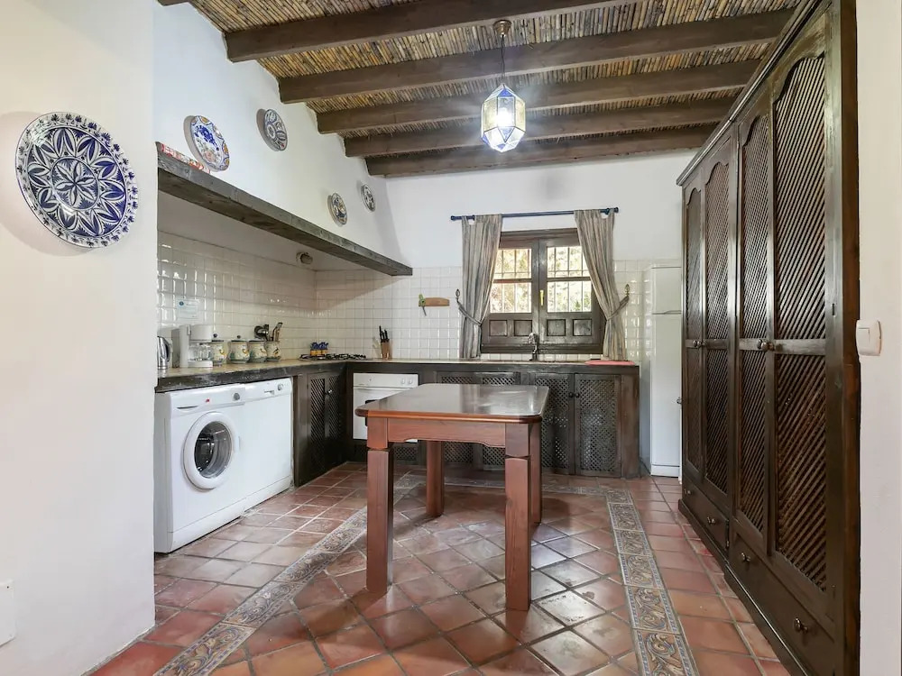 Cottage in Antequera with Pool near El Torcal