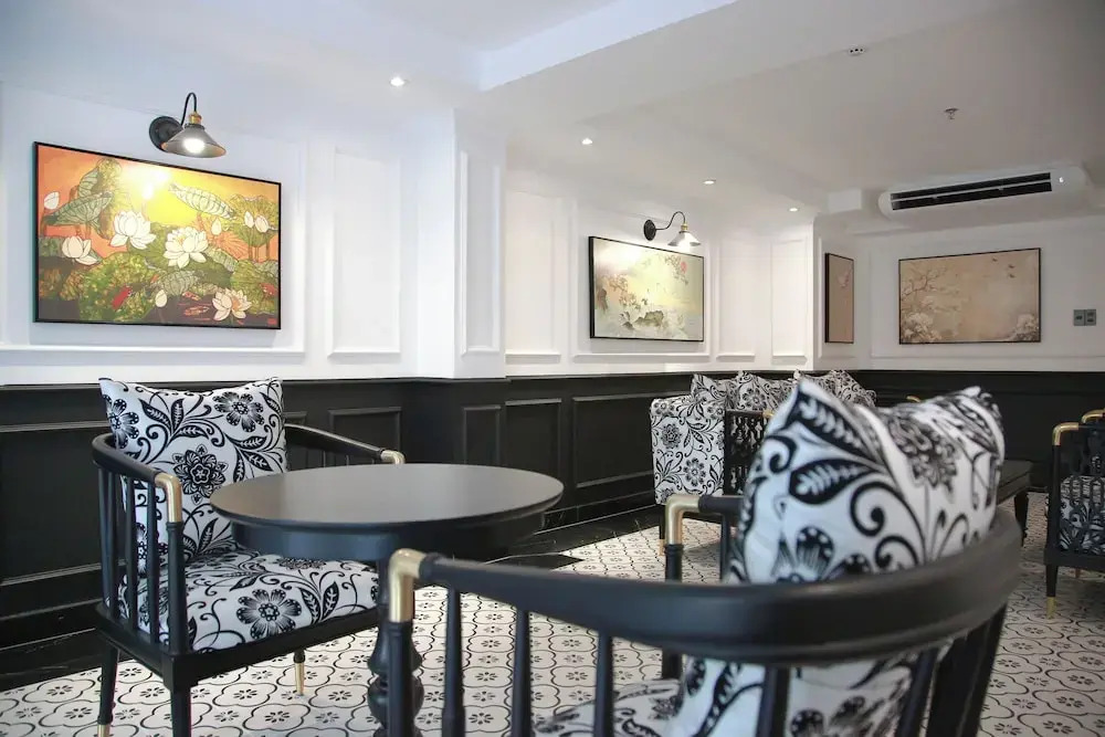 CityHouse- El Pino Realm at Metro Ben Thanh Market