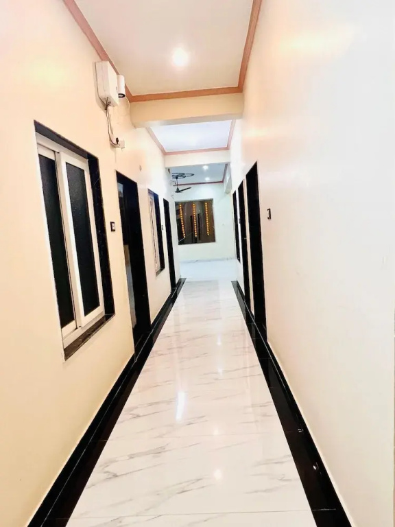 Hotel The Sgs Inn