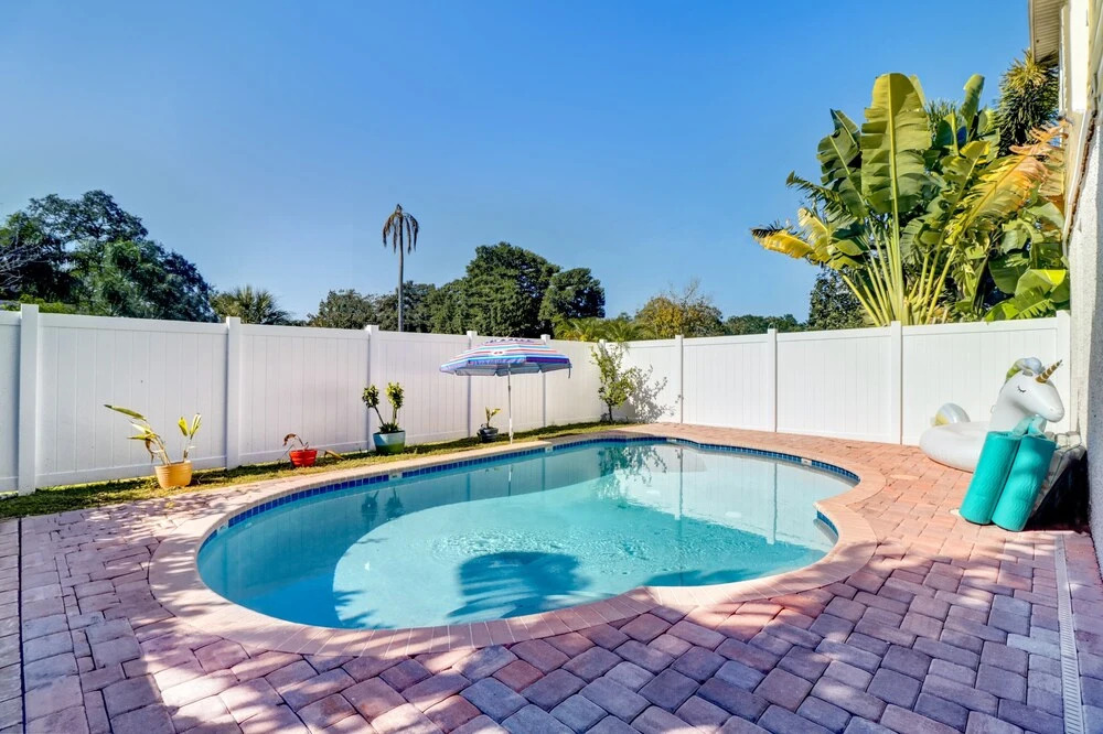 58th St S 1826 - 4 Br Home