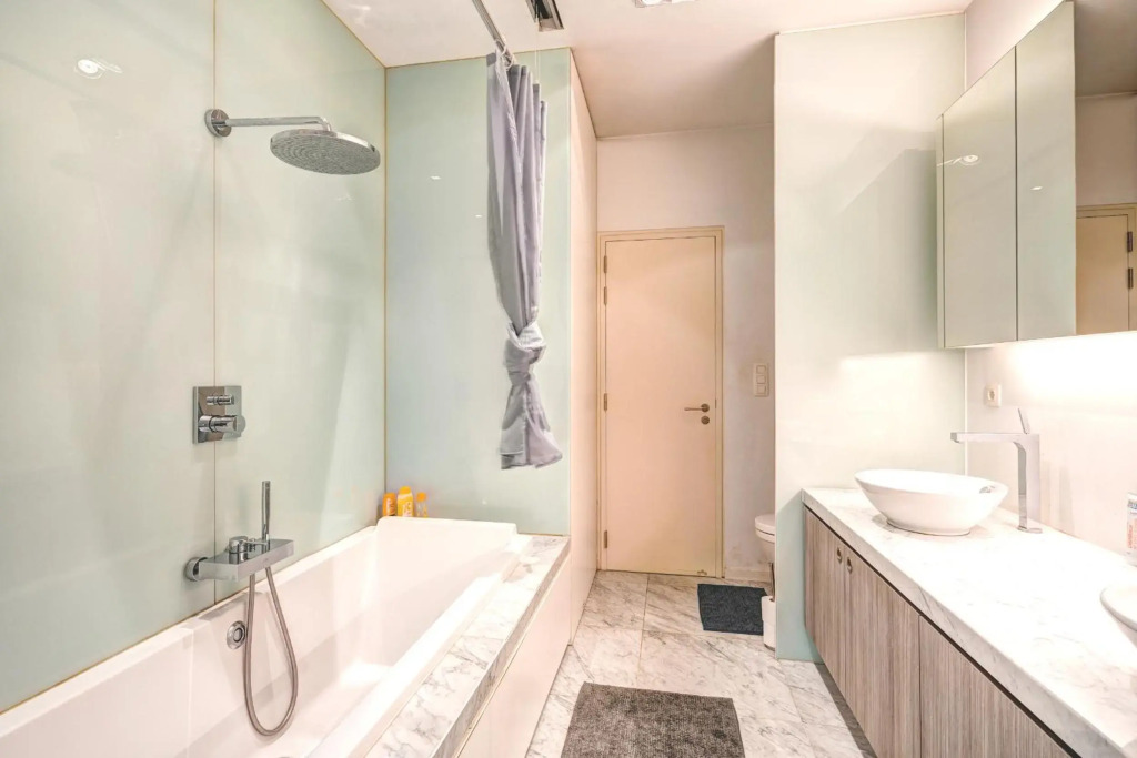 Three Bedroom Marble Apartment in the Heart of Antwerp