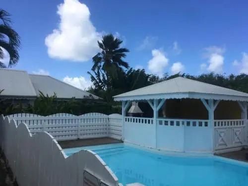 Bungalow Takaya Bambou