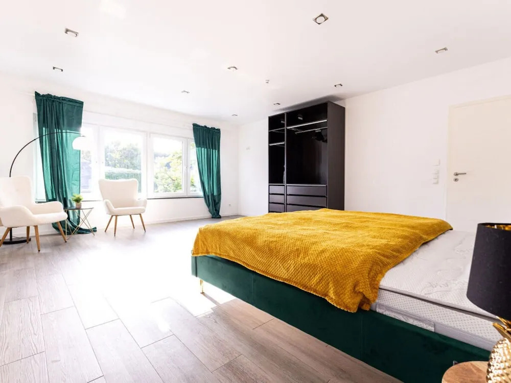 Apartment for 6 Modern Retreat