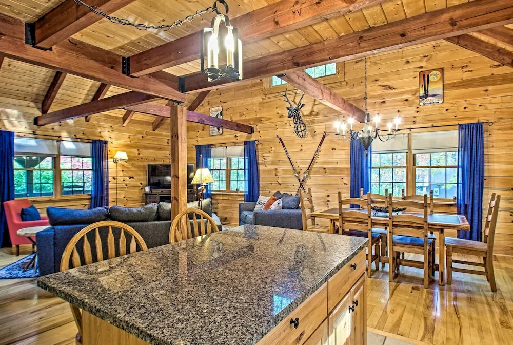 Massanutten Resort Log Cabin w/ Mountain Views!