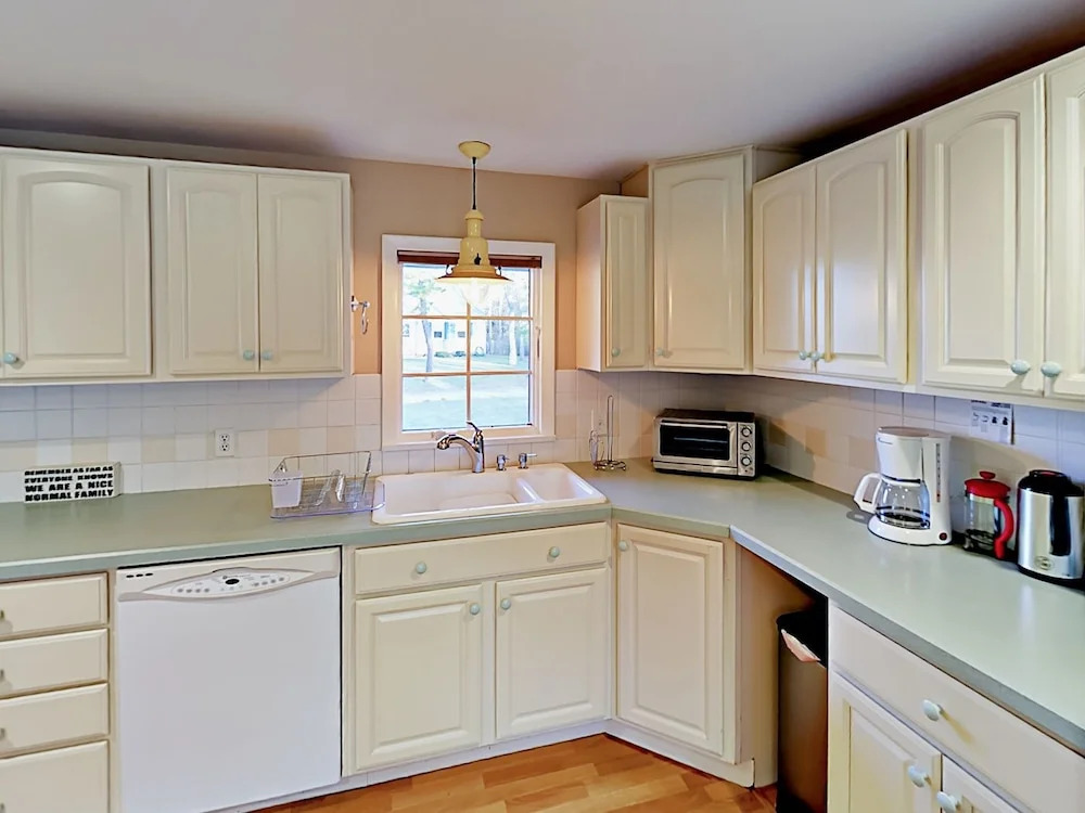 87 West Pond Rd Home 3 Bedrooms 2 Bathrooms Home