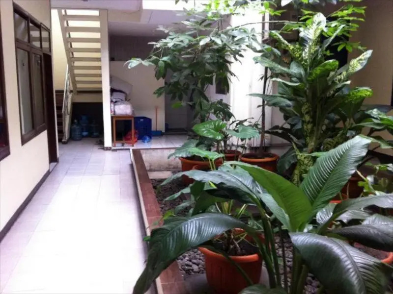 Hotel Bandung Indah by ZUZU
