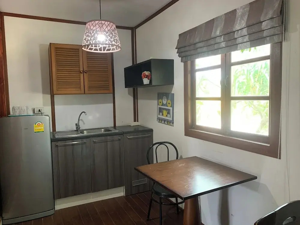 Rayonghouse Resort