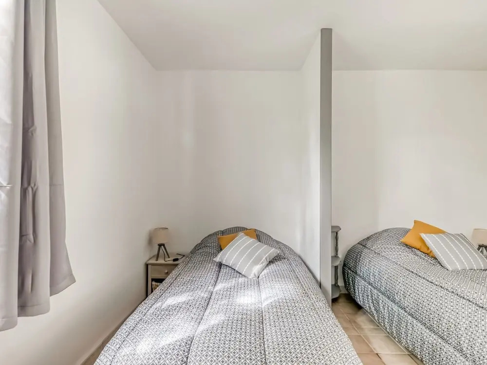 Bronte s Coastal Retreat