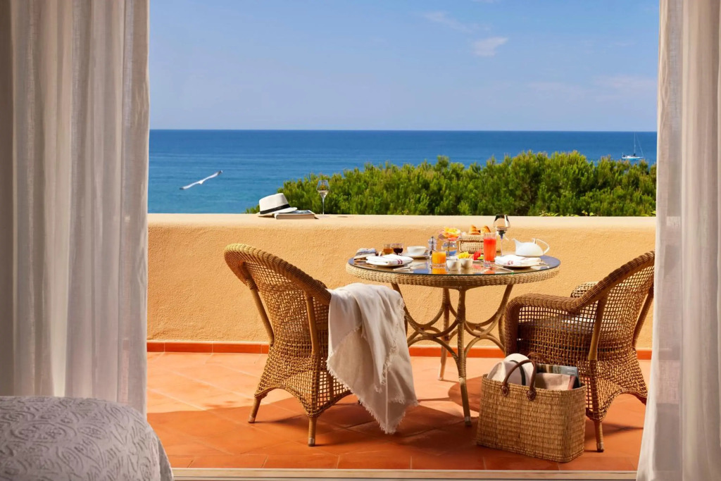 Vila Joya Home, Restaurant & Spa