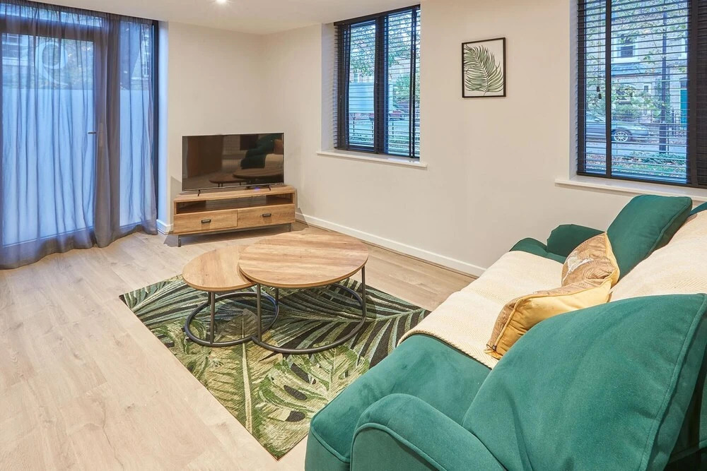 Host Stay Fern in York