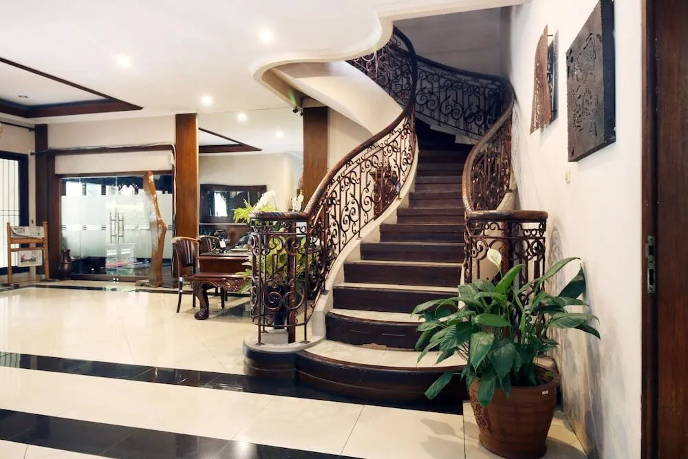 Airy Lebak Bulus Raya 49Z Jakarta