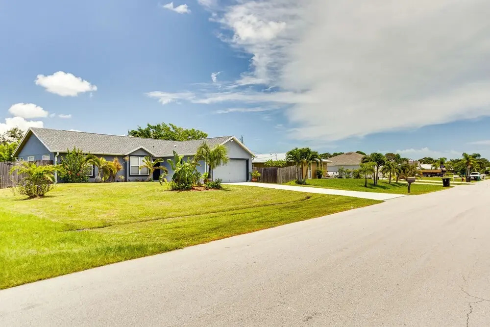 Port St Lucie Oasis w/ Heated Saltwater Pool!