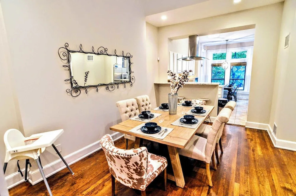 Massive Foggy Bottom Townhouse #1084 3 Bedrooms 2.5 Bathrooms Apts