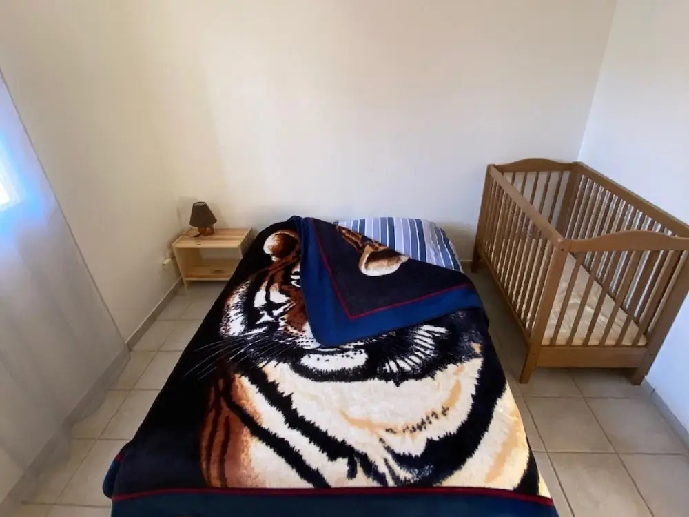 Lovely Holiday Home in Marseille With Balcony