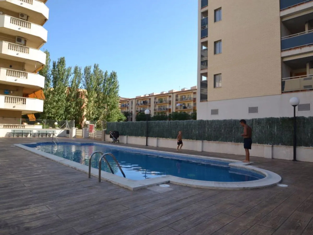 Apartment Albeniz La Pineda