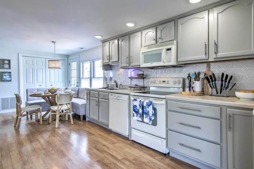 Fire Pit + Views: Canal-front Fenwick Island Home