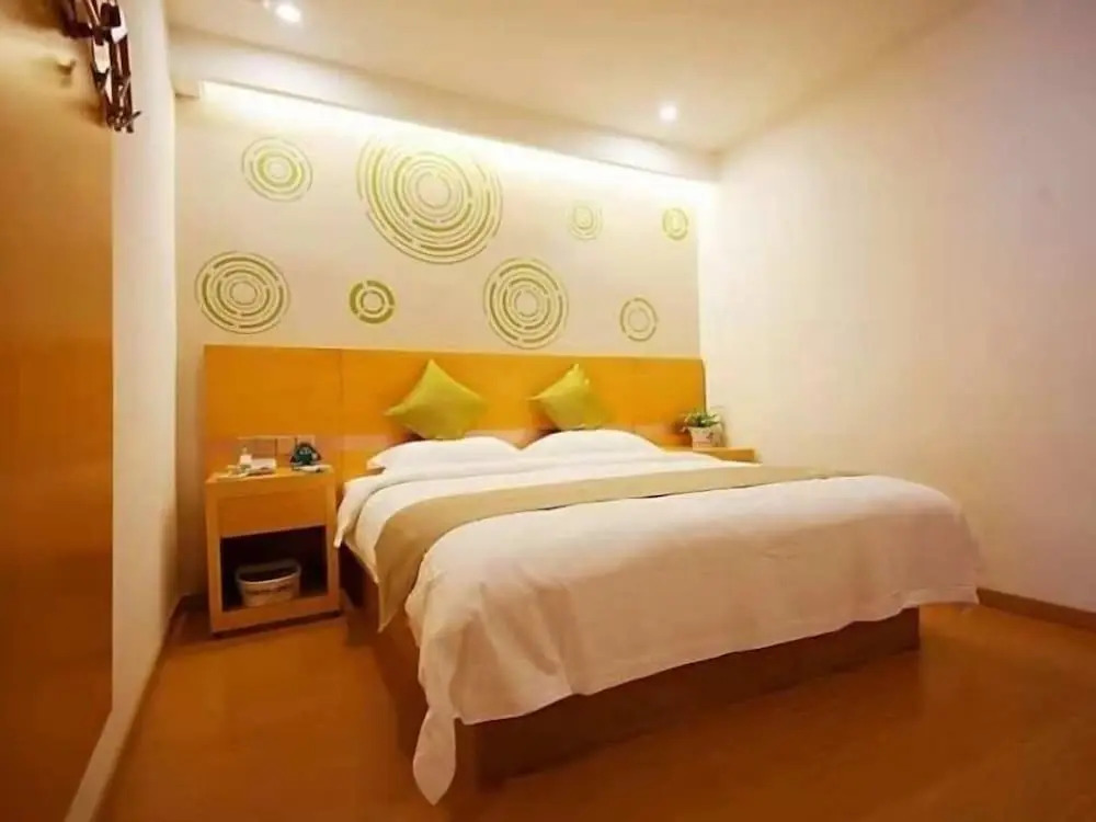 GreenTree Inn Suzhou North Zhongshan Road Weiye Yingchun Plaza Business Hotel