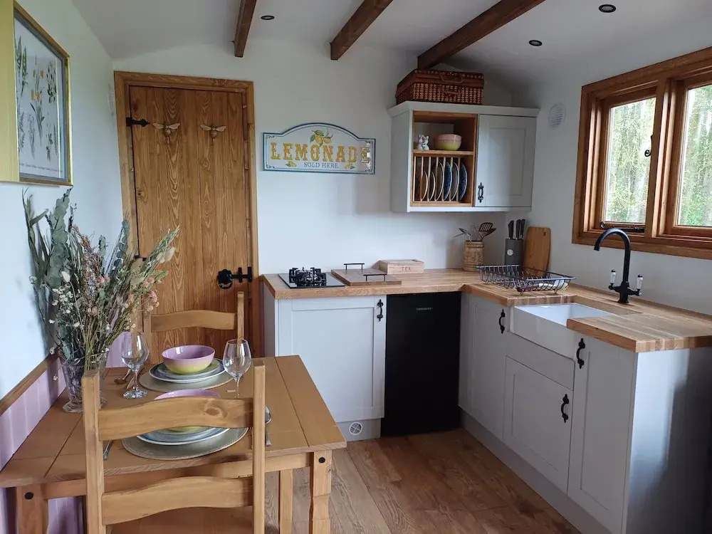 The Heartwood - Luxury Cabin Near York