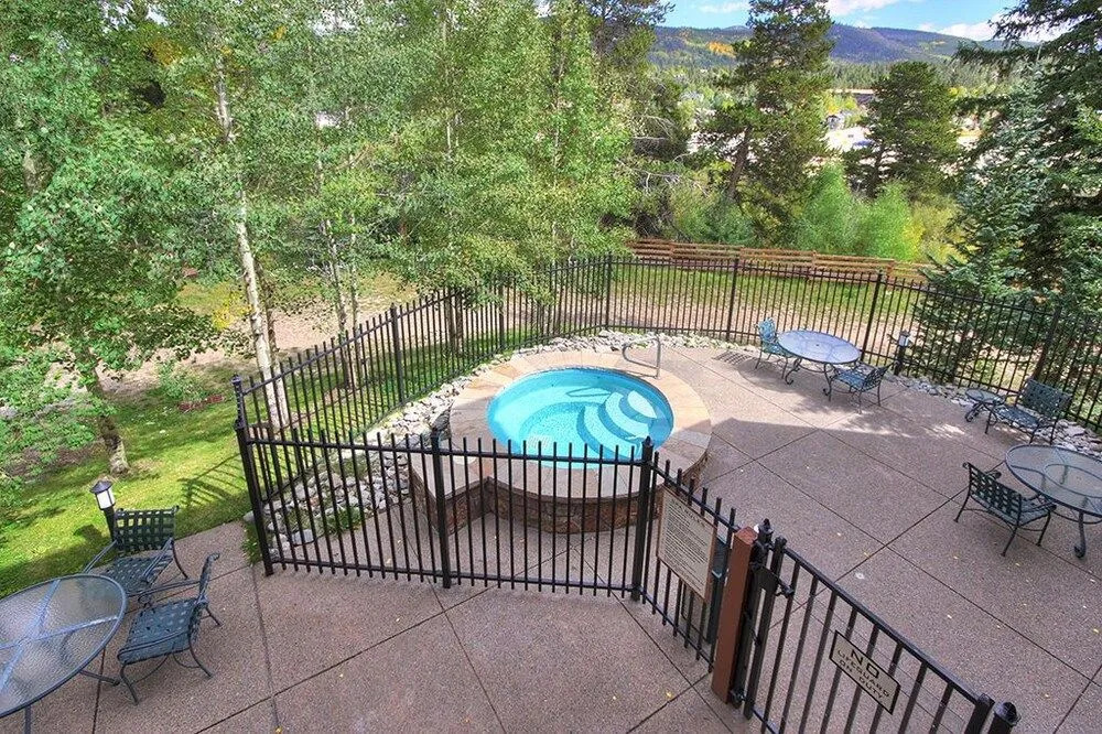 Mountain Thunder Lodge 1209 by RedAwning