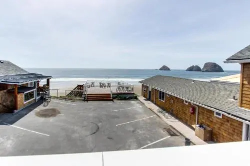 The Oceanside Inn