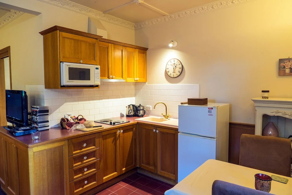 Arnica Views Summit Retreat