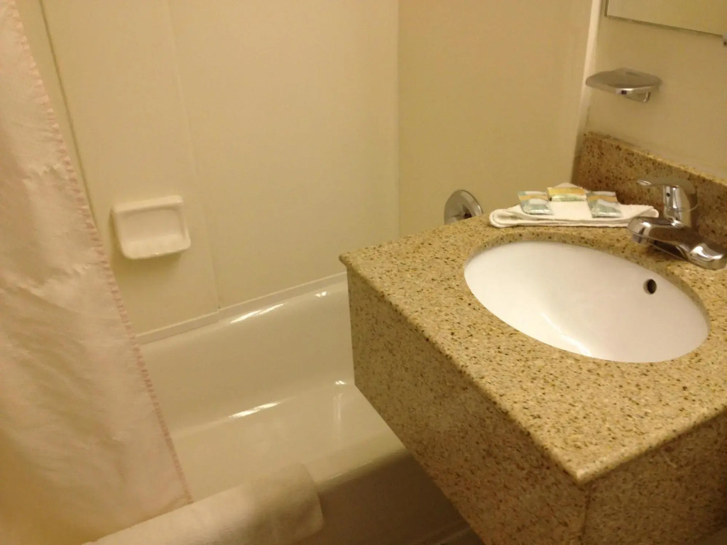 Budget Inn Falls Church