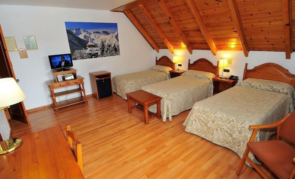 Hotel Petit Lacreu
