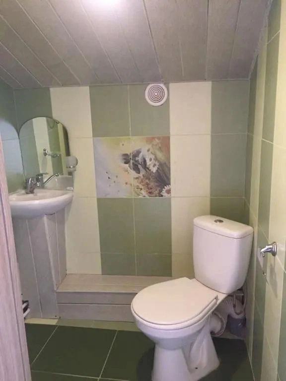 Garden House Yerevan Guest House