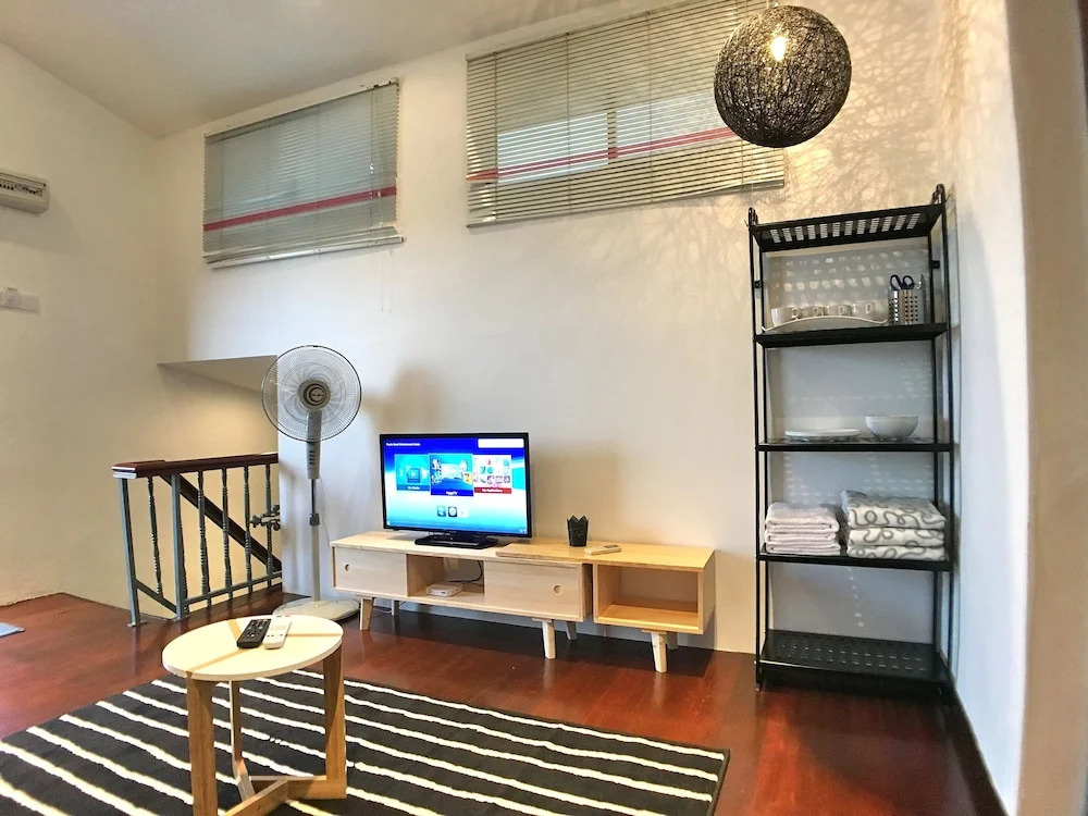 iBook10 Deluxe Loft Suite Room by iBook Homestay