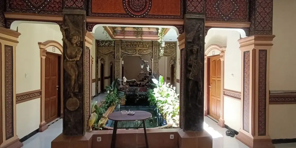 Hotel Lallangan