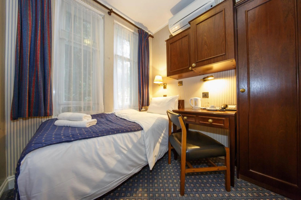 Regency House Hotel