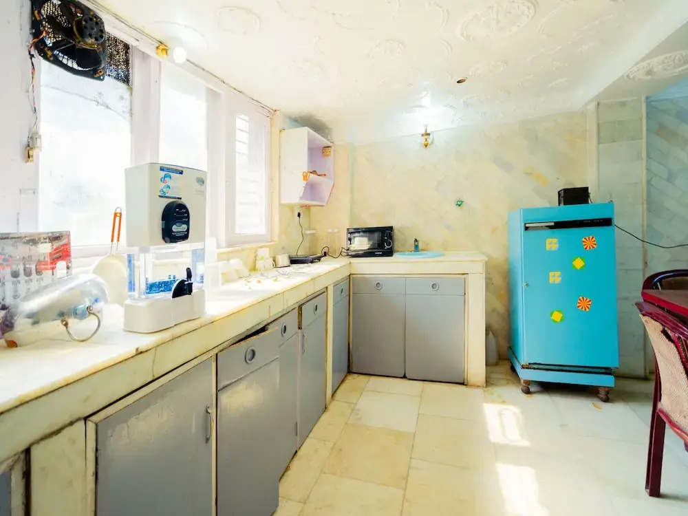 OYO 13693 Home Royal Wood 3BHK Mall Road