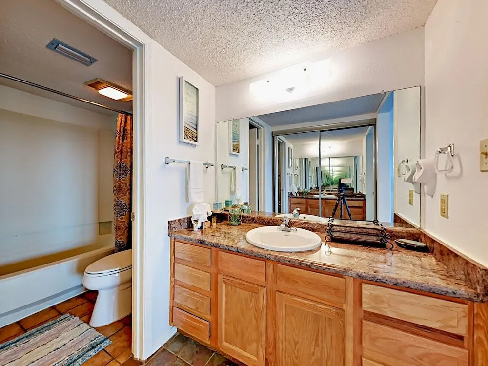 4400 Gulf Blvd Condo Unit 108