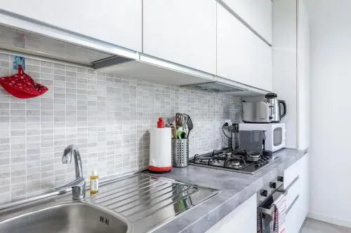 Piazza De Angeli M1 Comfortable Flat With Balcony
