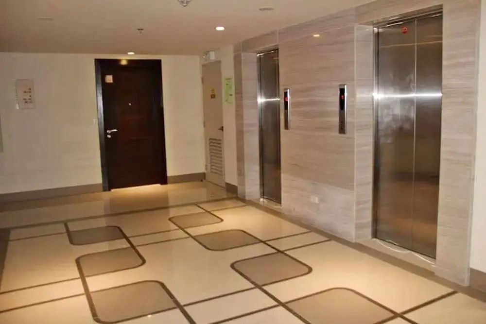 Favila Condotel Units 150 Newport Blvrd