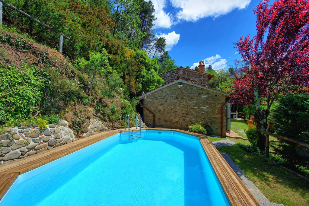 Casale di Cozzile by PosarelliVillas