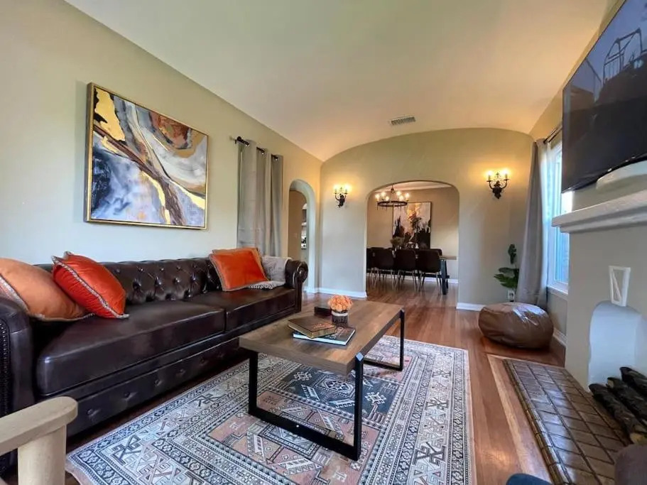 Fairy Tale 3BR House