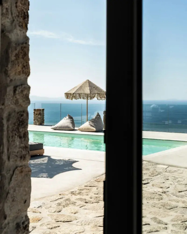 Makani Suites