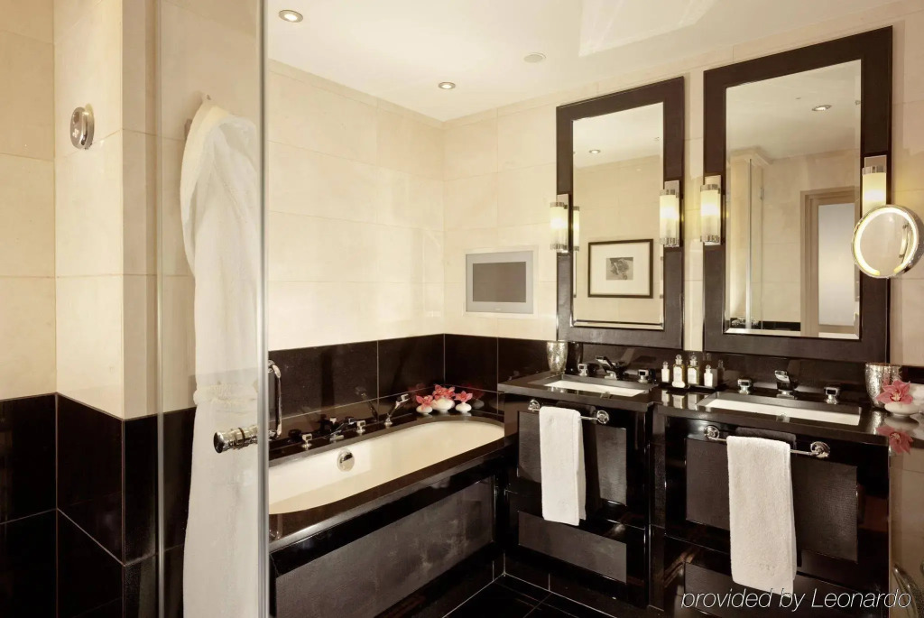 Althoff St Jamess Hotel & Club London