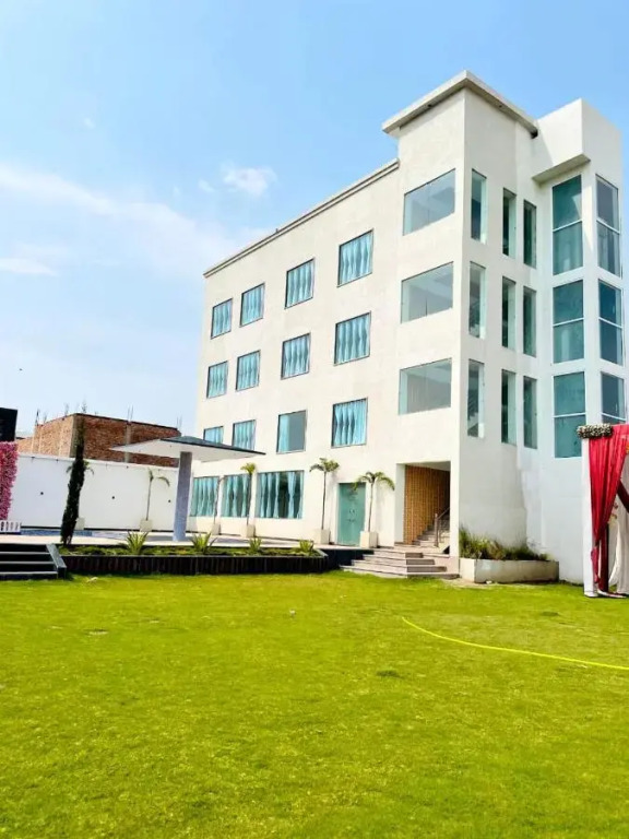 The Karni Palace
