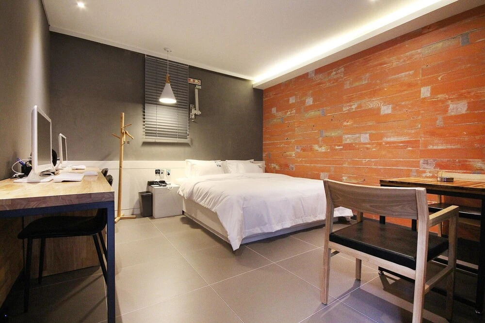 Hotel Vin - Changwon, Jinhae, Yongwon