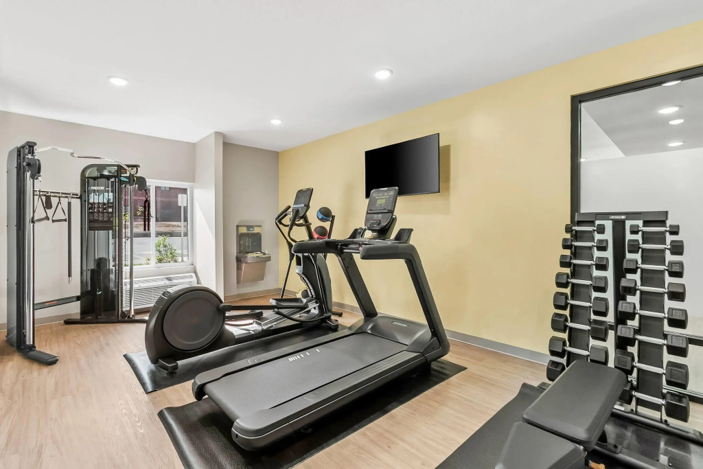 ECHO Suites Extended Stay by Wyndham Sterling