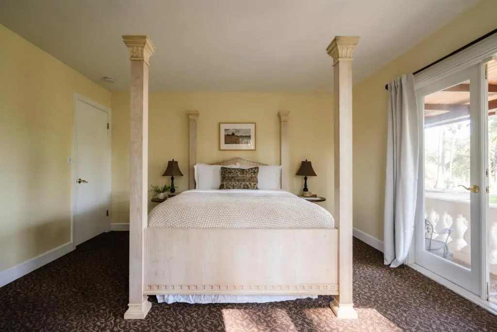 Estrella by AvantStay Secluded Spanish-Style Estate on 7 Acres of Vineyards