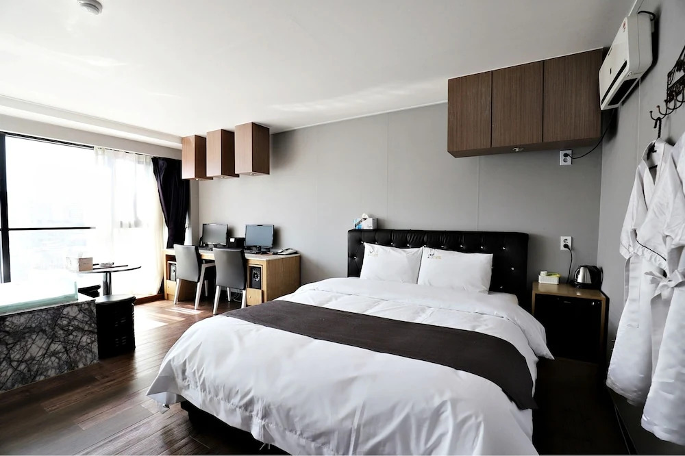 Dongducheon Lexy Hotel