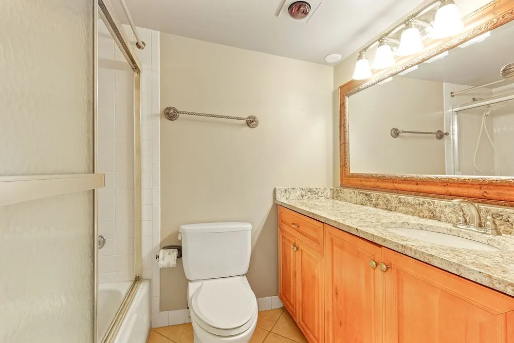 Surfside Condo 503 - Two Bedroom Condo