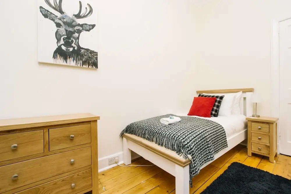 JOIVY Great Location! Heart of City Centre 3bed Apartment