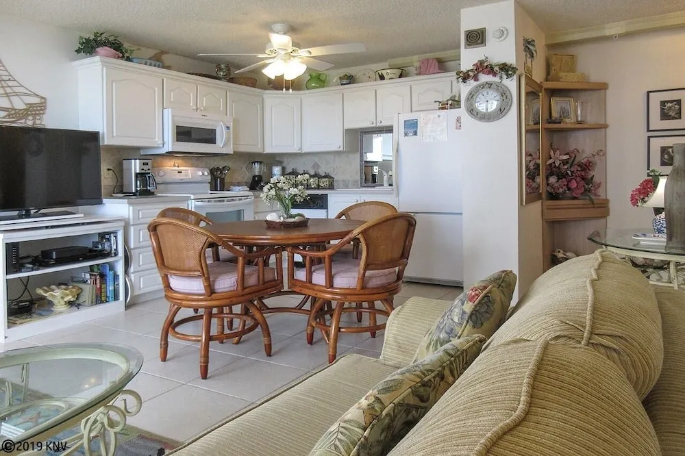 Estero Beach & Tennis 407a 1 Bedroom Condo