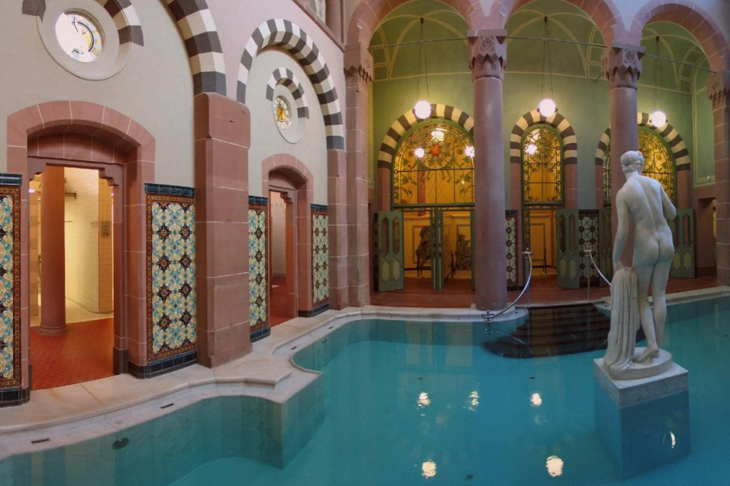 Moknis Palais Hotel & SPA